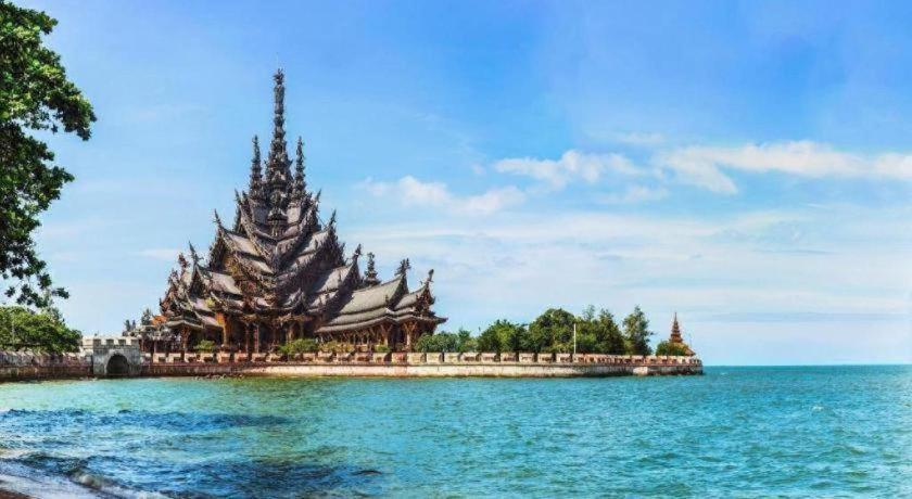 Rose Bay Resort Pattaya Exterior foto